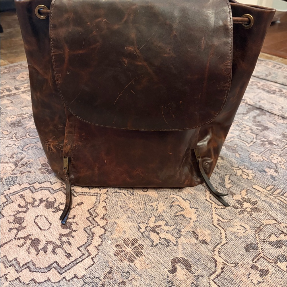 Classic Brown Leather Men's Backpack - Vintage-Style Carry